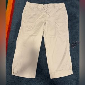 Ann Taylor Light Gray Capri Pants 14